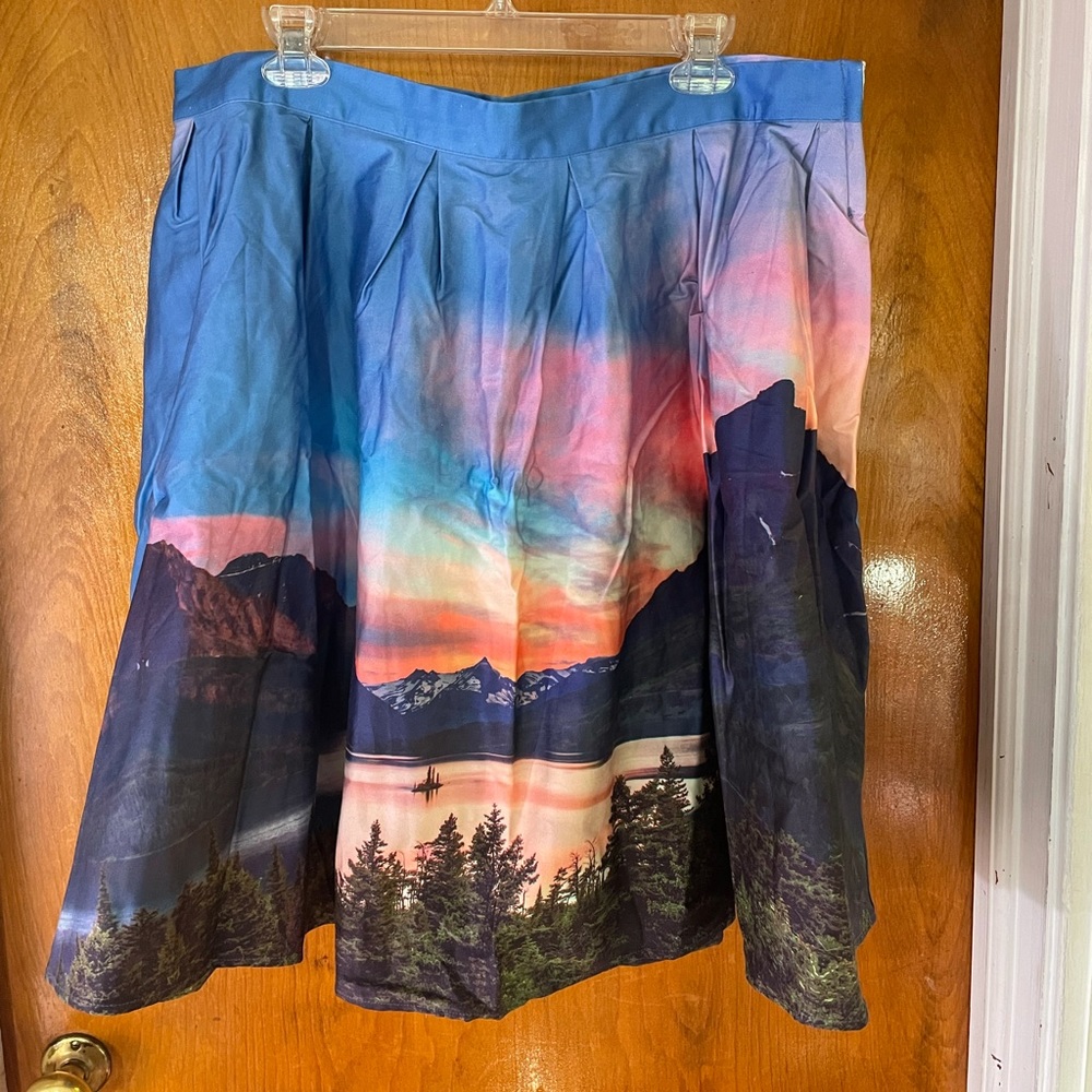 ⭐️Closeout Price⭐️ Landscape Skirt